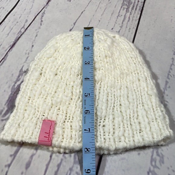Lululemon Snowflake Toque - Picture 6 of 7